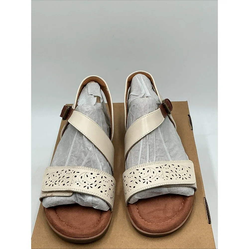 Cobb Hill Zion Sandals Women's US 7.5 B Vanilla Leather Adjustable Strap Eby4499